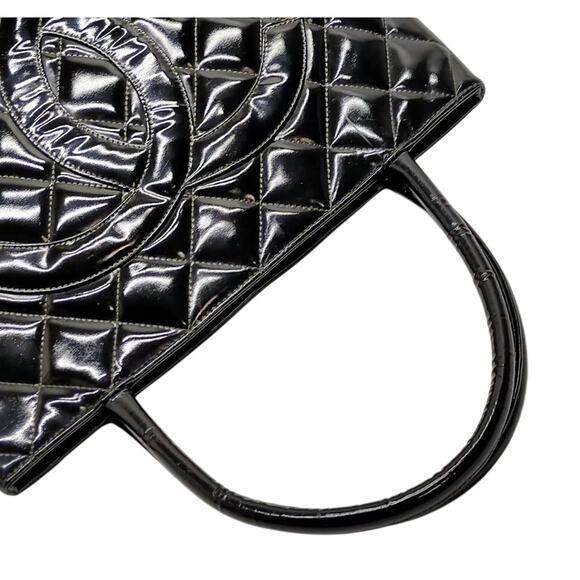 Chanel Black Enamel Tote EUC - Picture 4 of 9